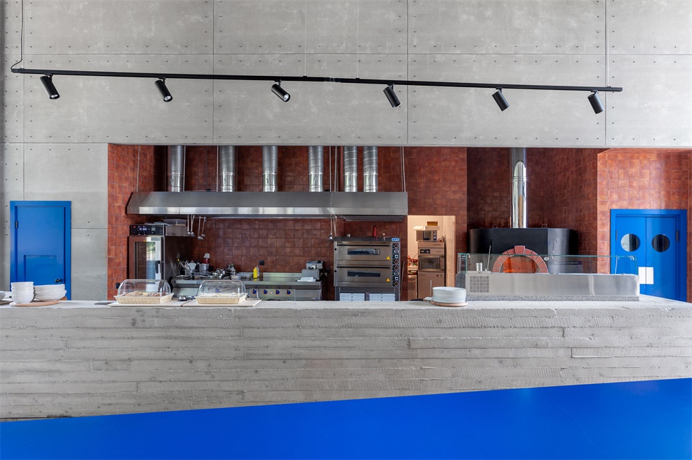 莫斯科FanFood主题餐厅|studioMast-欧模网