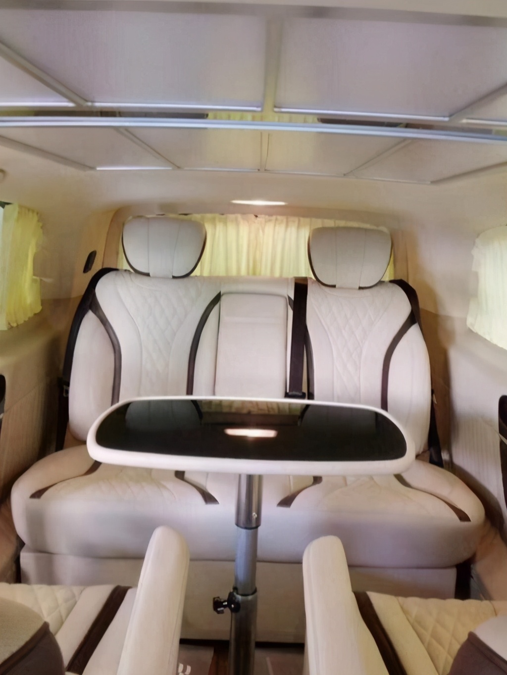 奔驰威霆四驱七座2022款落地价,2020款新一代奔驰威霆上市时间