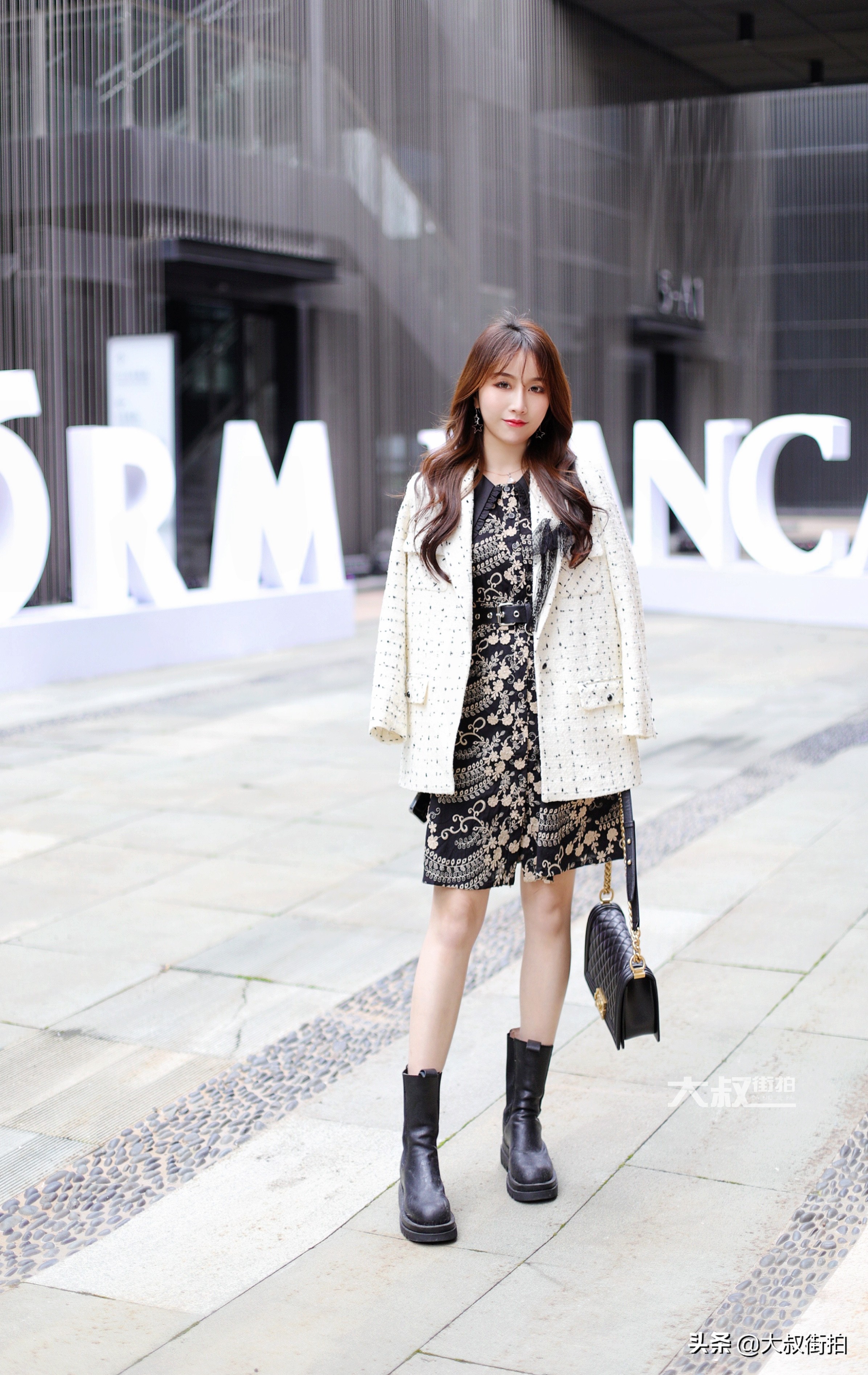 网红型男大叔街拍,大叔走秀视频网红