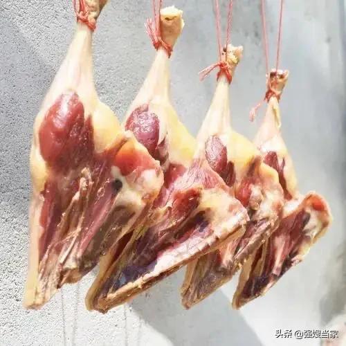 烟熏腊鸭腿和普通腊鸭腿,腌鸭腿蒸几分钟