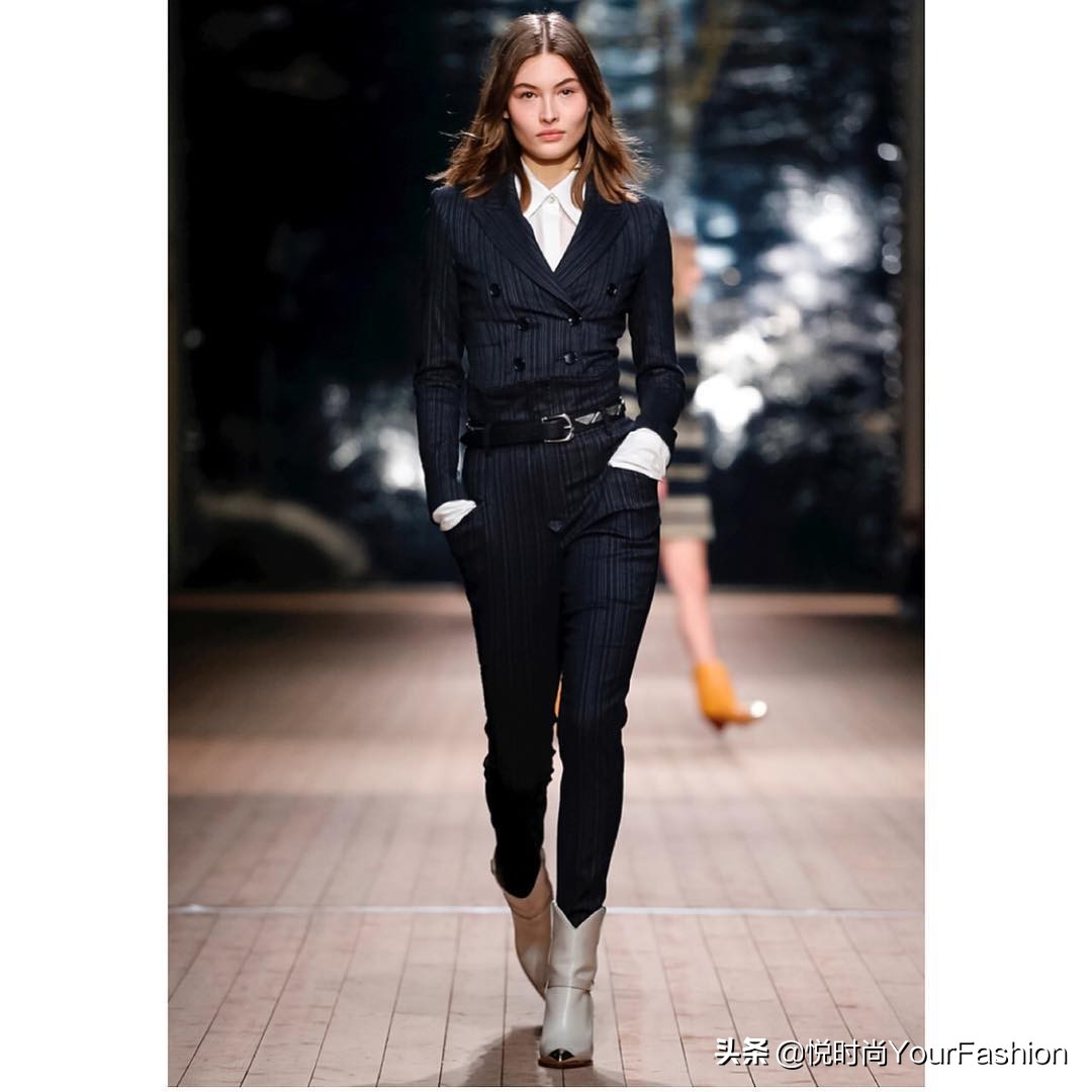 vogue红毯何穗,vogue红毯造型何穗