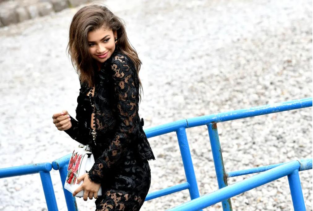 荷兰弟和甜茶是一个人吗,甜茶和荷兰弟哪个咖位高