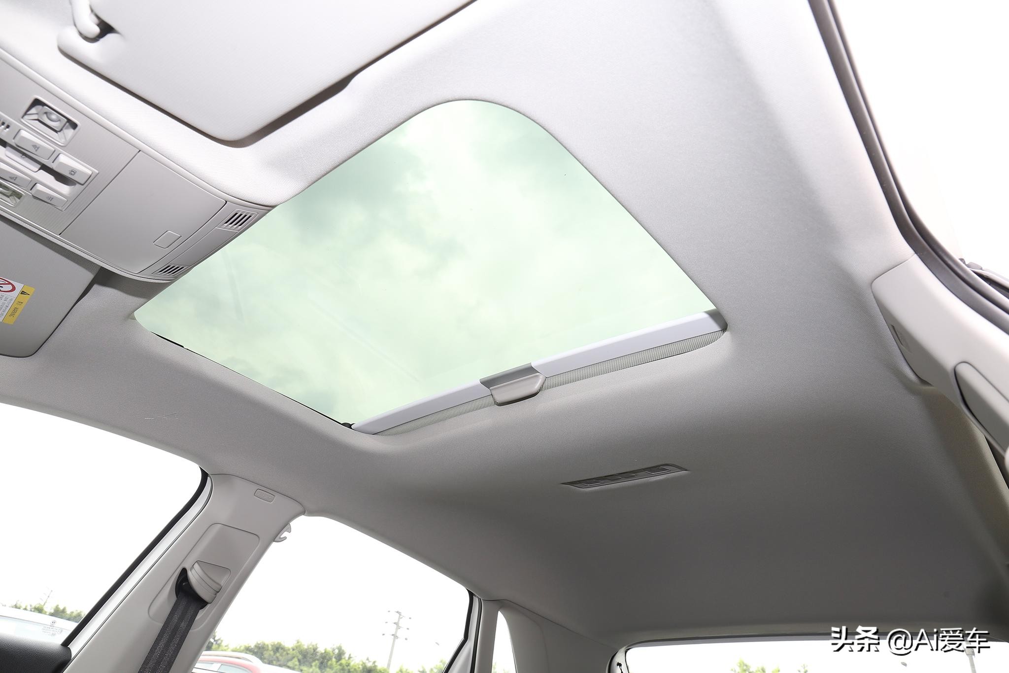 最新款大众polo值得买吗,省油代步车德系车