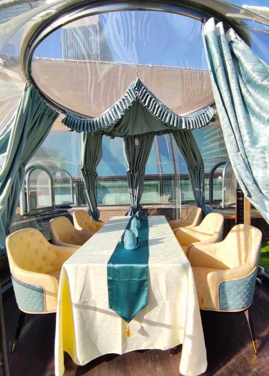 莱茵阳光星空房落地北京“亦.精酿”啤酒西餐厅成为网红打卡地