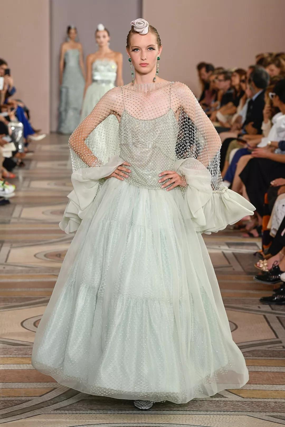 优雅不是炫耀,阿玛尼高定装