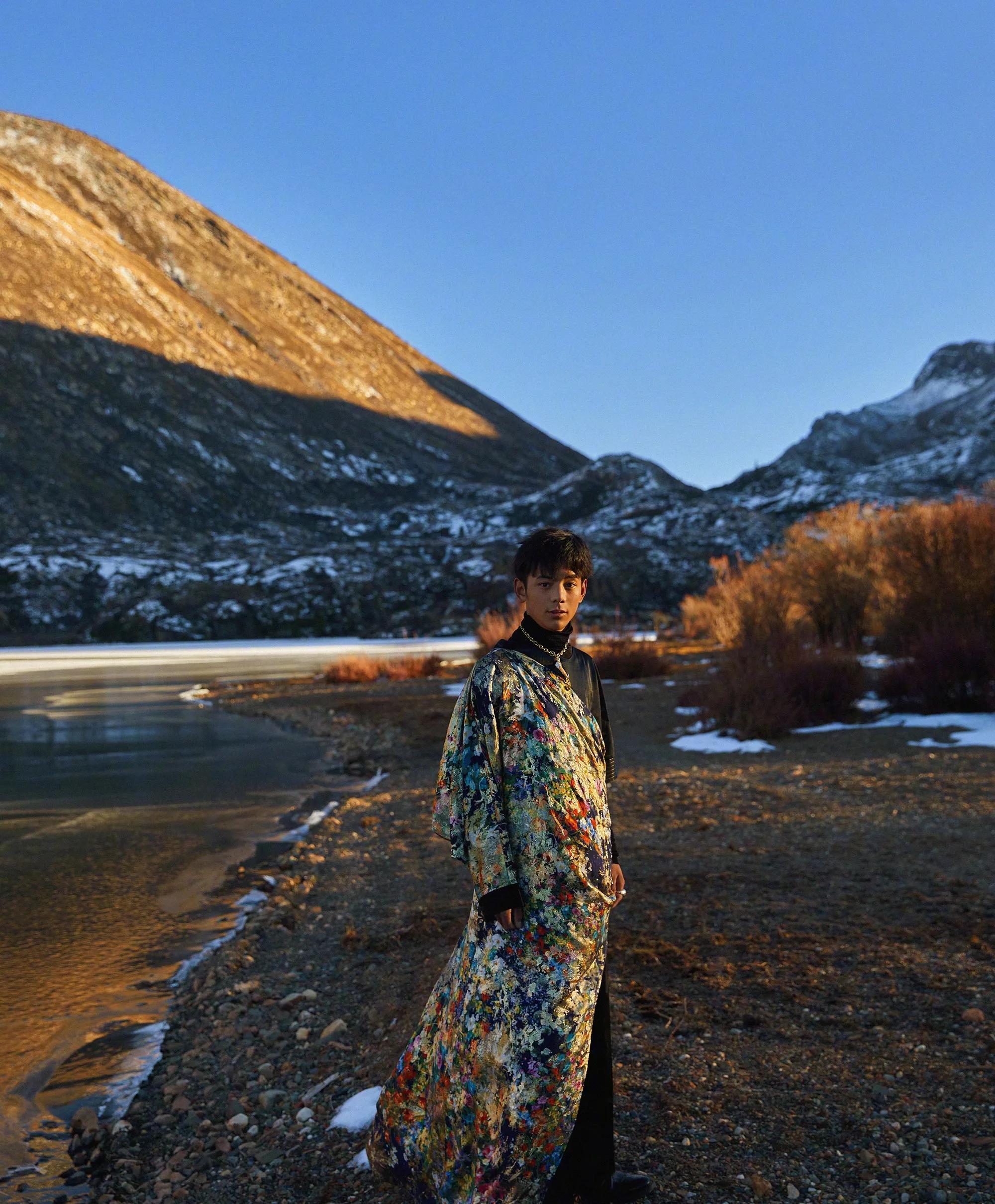 丁真帅气写真照片,丁真同款写真