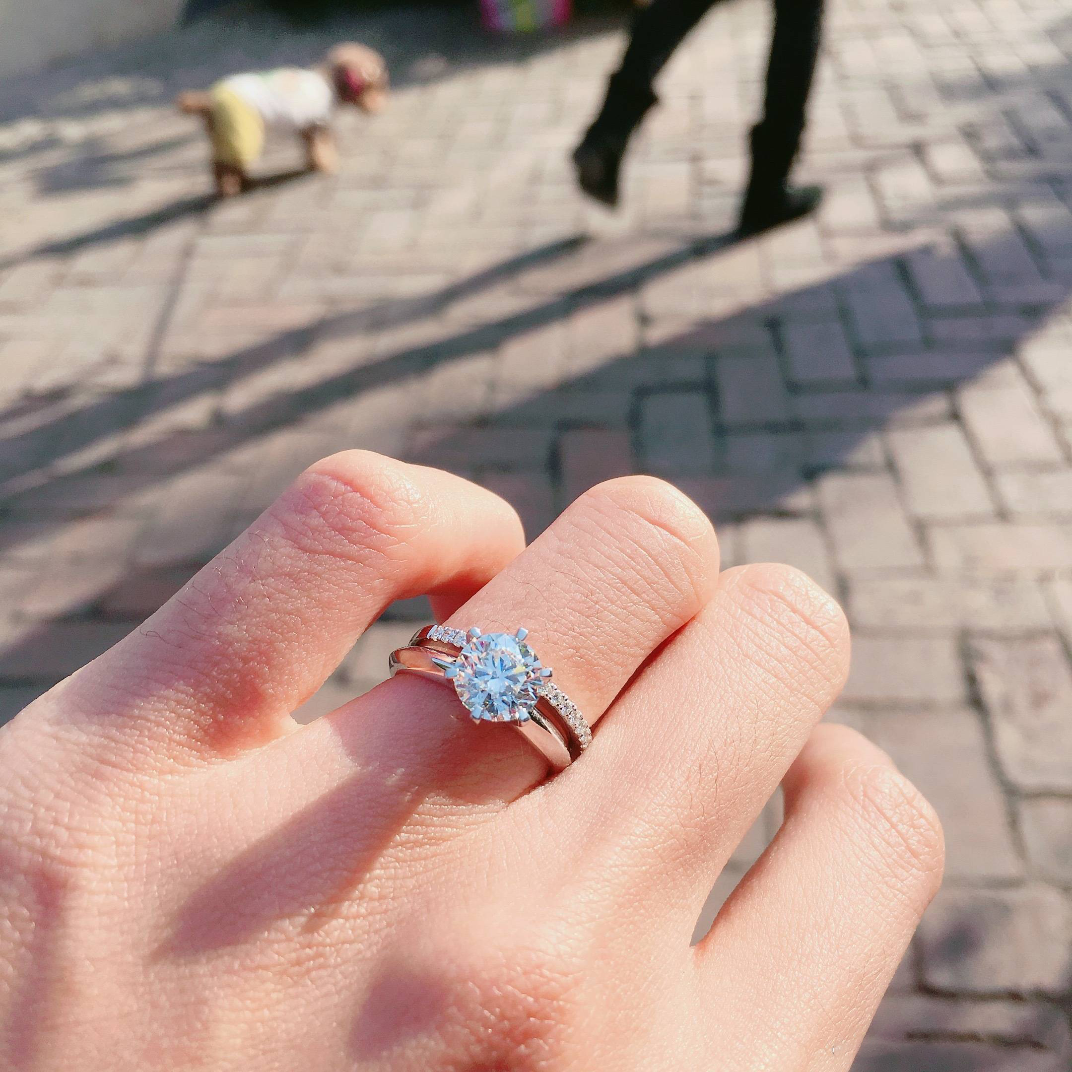 品牌钻戒和定制钻戒,怎么定制属于自己独一无二的钻戒