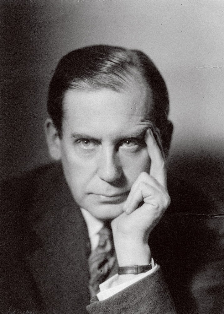 包豪斯历程代表人物及其作品分析,包豪斯的历史视频