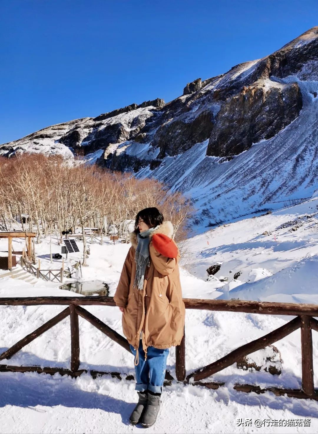 长白山天池猴子泡温泉 (长白山冬天看天池)