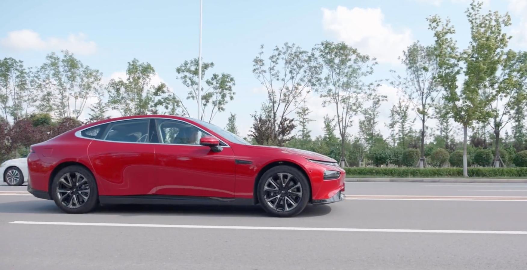 8万多公里的小鹏p7能买吗 (小鹏p7老款和新款的驾驶感受区别)