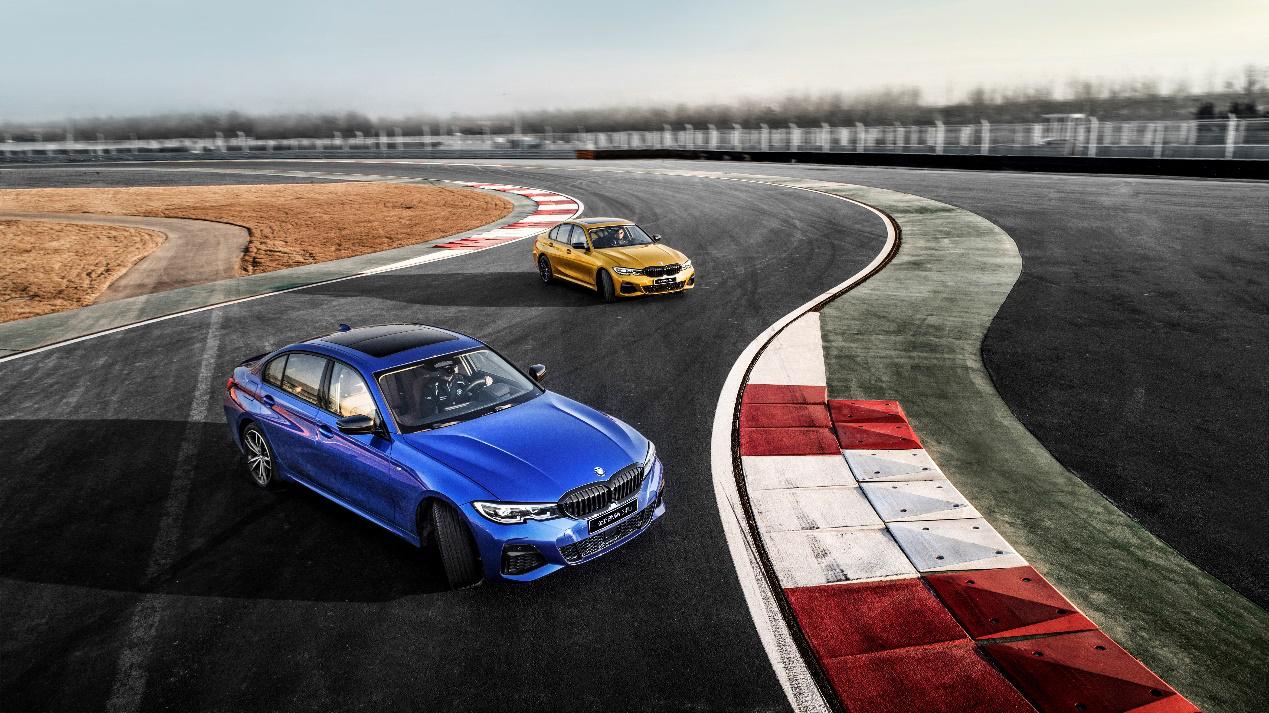 宝马3系老款和新款对比讲解,新宝马3系深度评测内饰