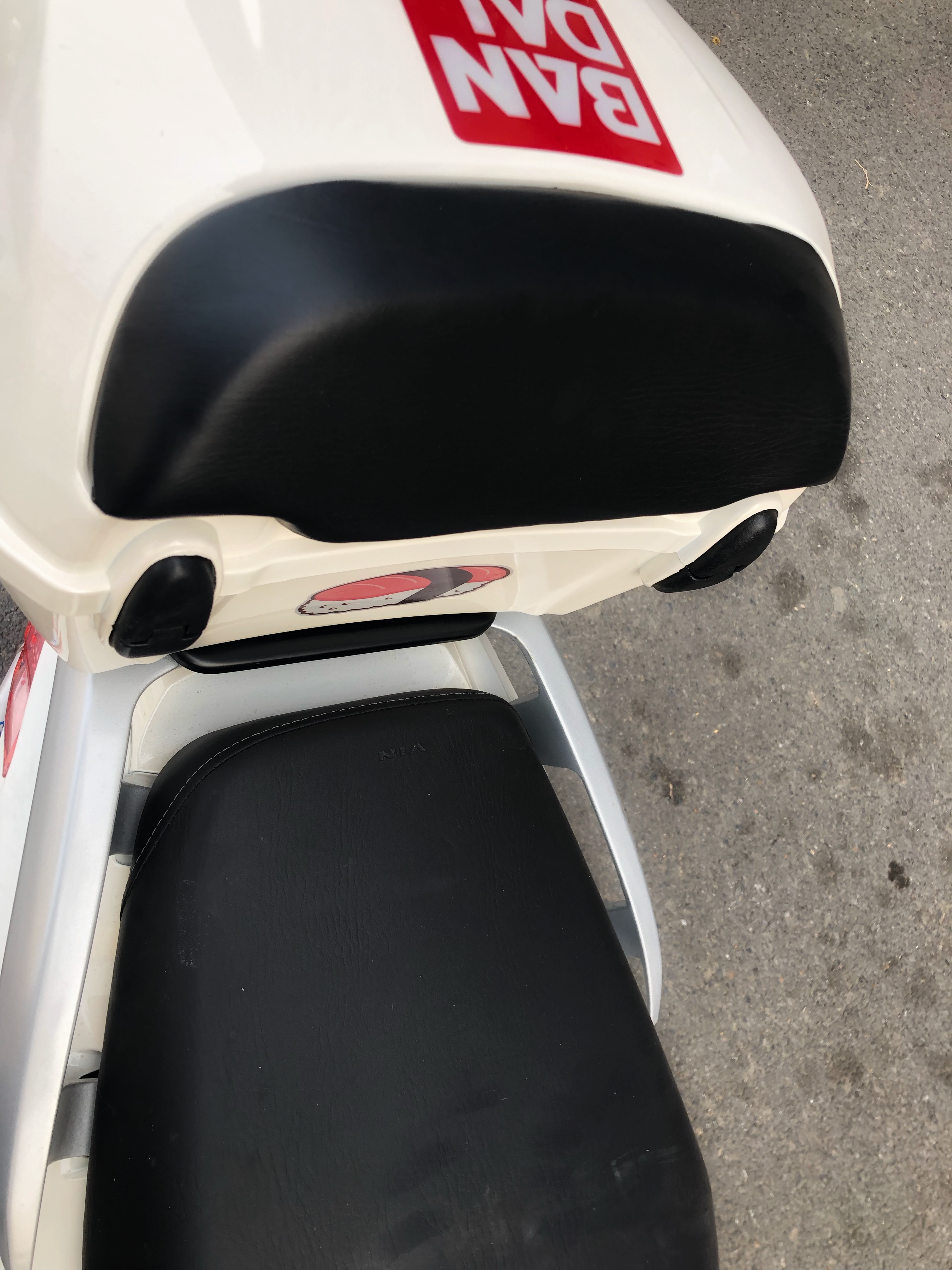 为什么我的铃木uu125前面是鼓刹,为什么选择uu125铃木