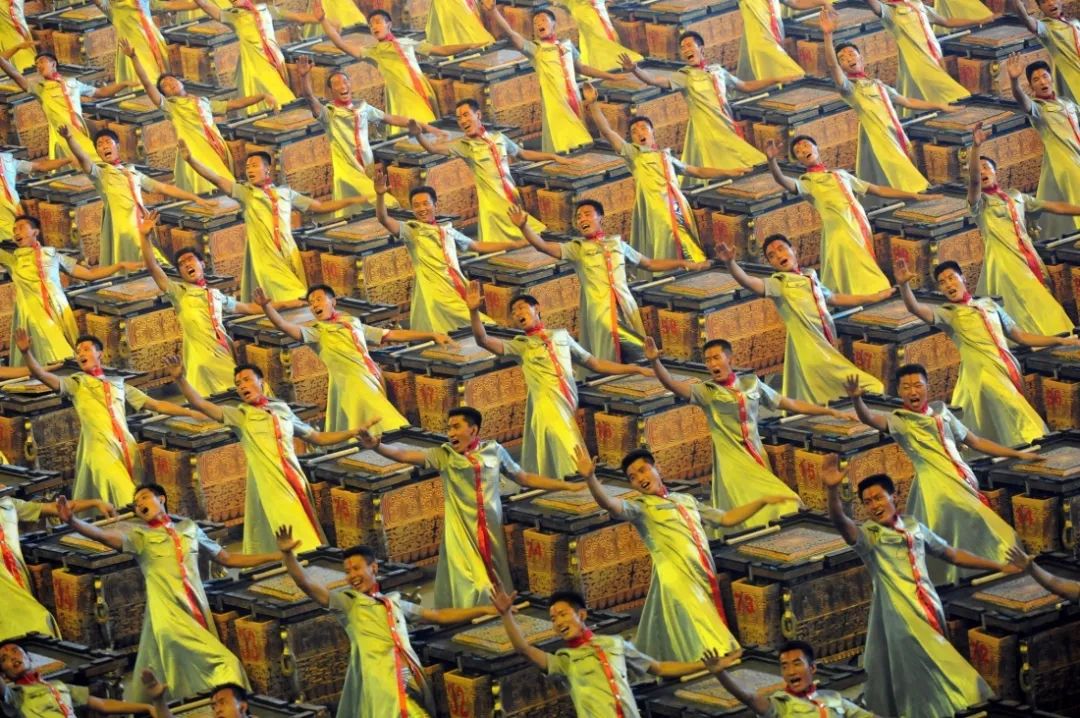 开幕式阴间表演遭百万网友吐糟，回看08年奥运会发现，我国真美