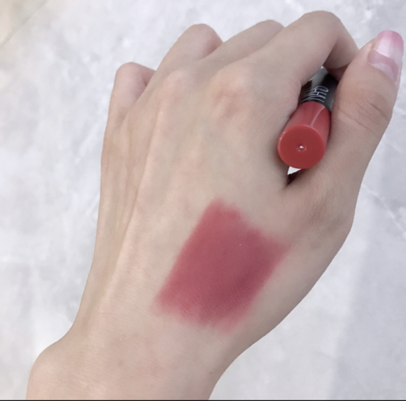 素颜也可以涂的口红推荐,秋冬不挑肤色的5款口红颜色