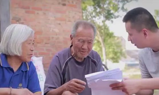 “全村的希望”：我帮“留守老人”卖土特产，收购价主动涨五元