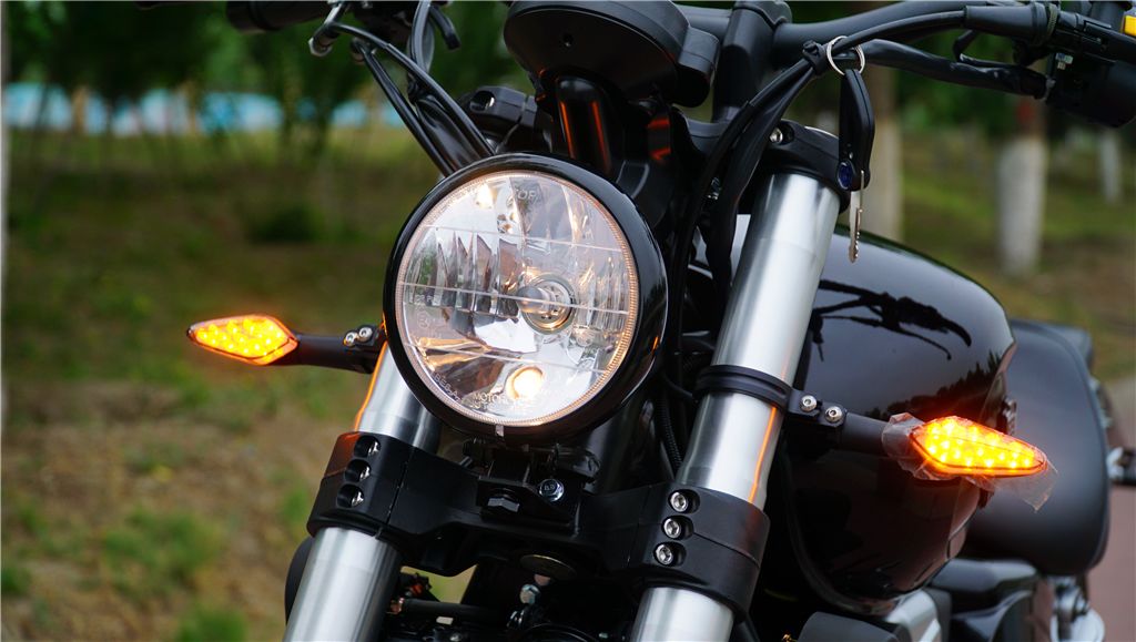 国产奔达fun250,2020款4缸奔达fun250试驾视频