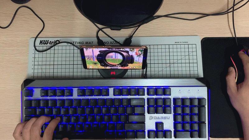 黑匣子助你在和平精英吃鸡如虎添翼,北通E1手游键鼠转换器