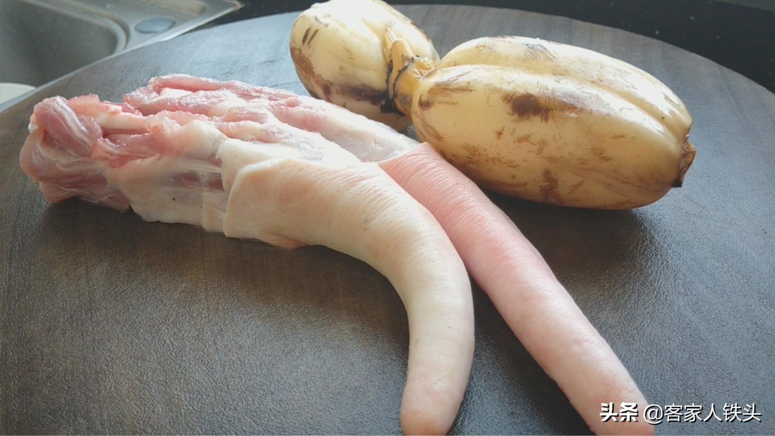 2节莲藕不煎不炸，这样做一锅，大人小孩抢着吃，营养好吃又下饭