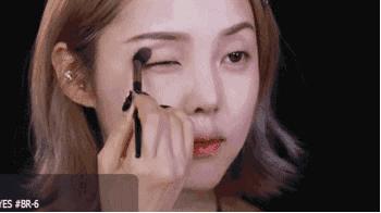 山根低整形变高,山根显形怎么修容