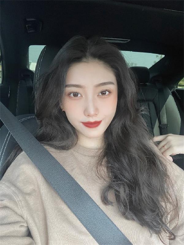 圆脸好看的脸型图片,公认最好看的脸型图片