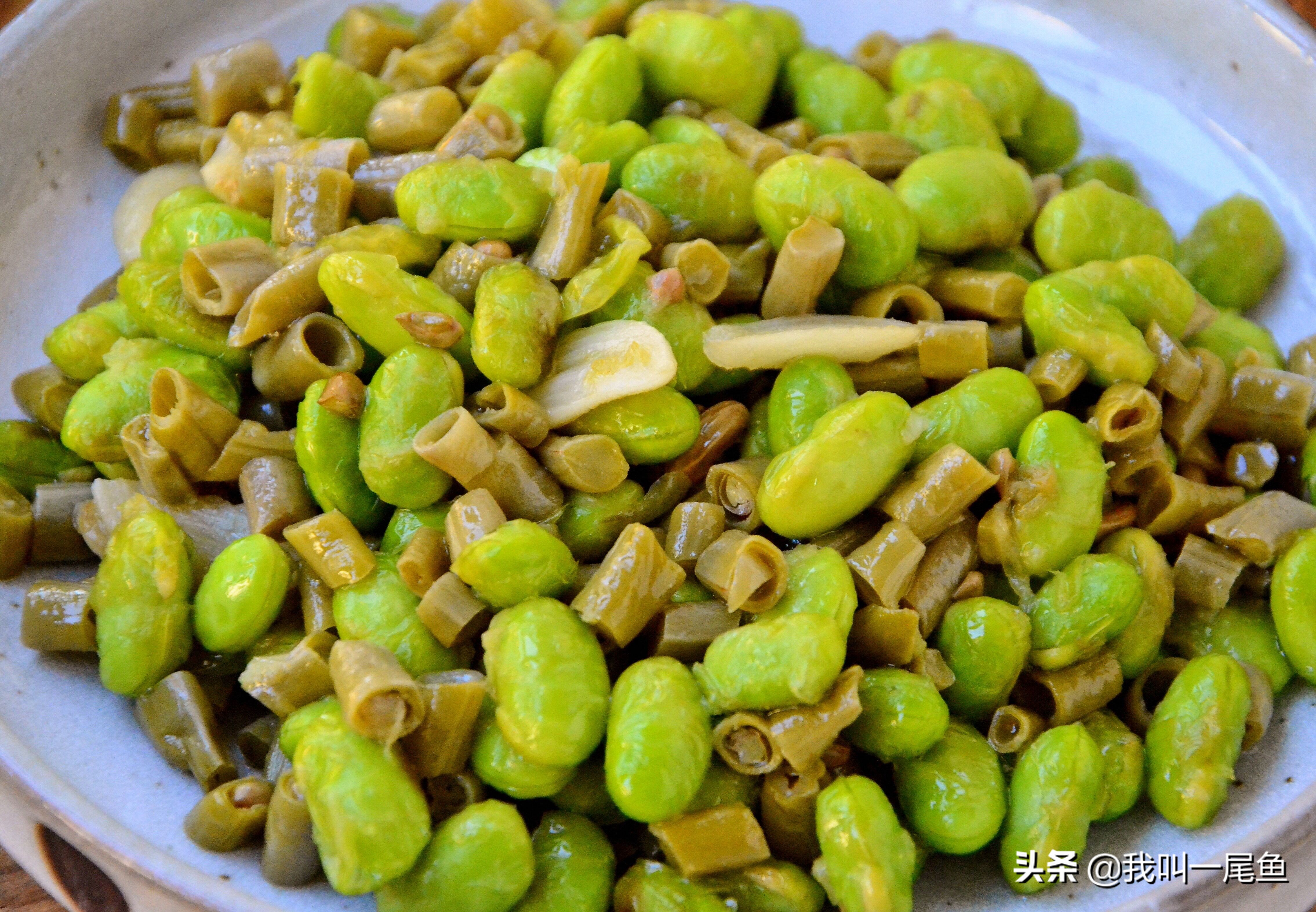 这菜我家每周炒二次,清爽酸脆又可口,五块钱做一盘,给肉也不换