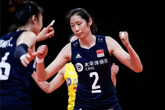 奥运会两个旗手名额,奥运中国旗手