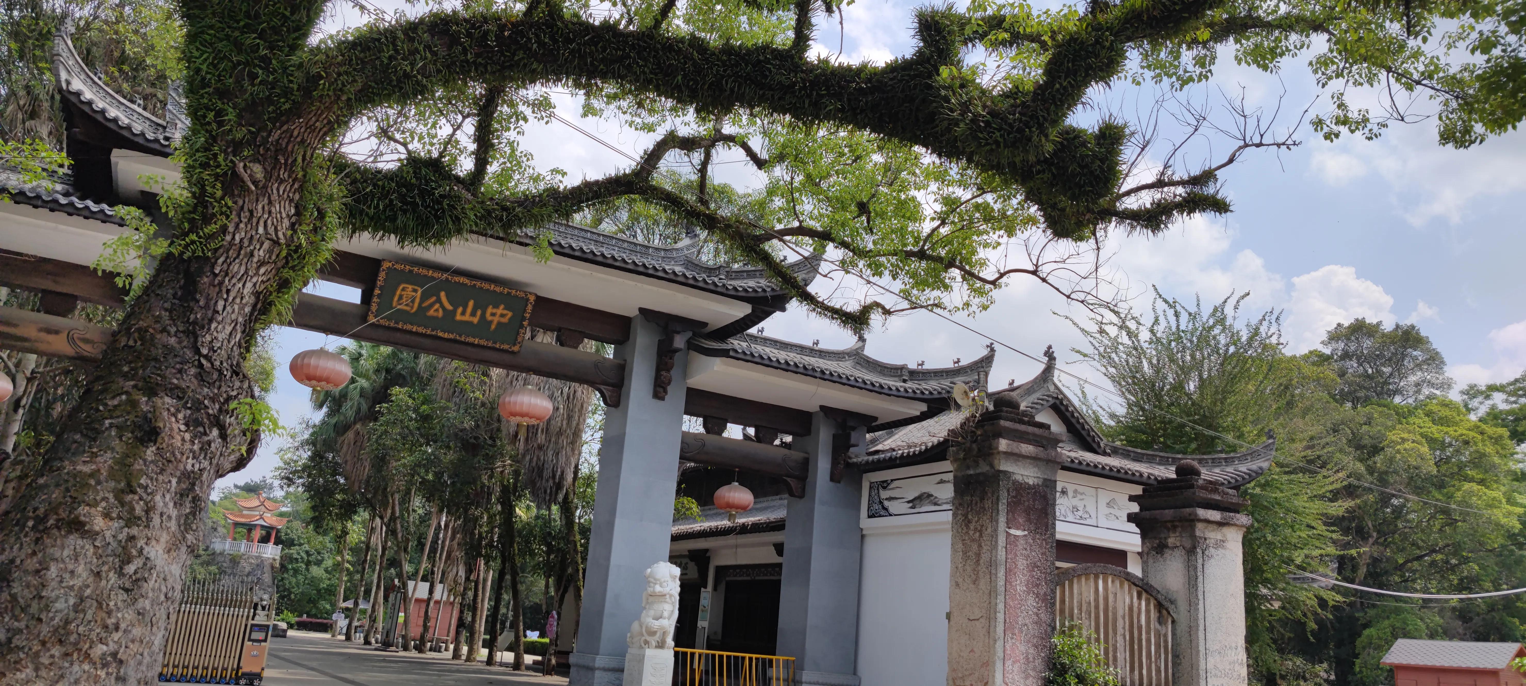 崇左安静美丽的地方,崇左龙州步行街