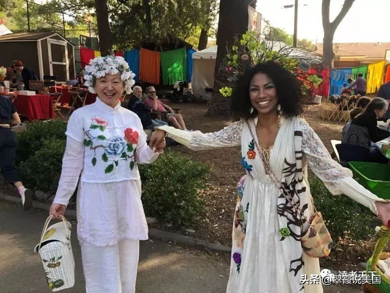 翠霞带你看看洛杉矶的精灵集市