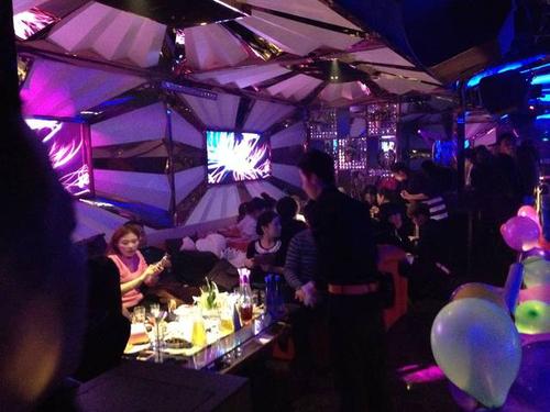 夜场ktv服务员工资骗局,ktv服务员的真实收入