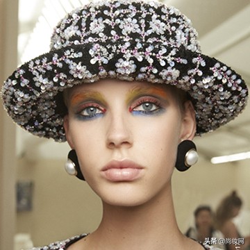 一招轻松解决所有皱纹问题,分享一个年轻十岁去皱纹的妙招