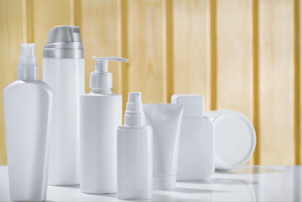 护肤品能带上高铁吗,带上飞机的护肤品用什么装