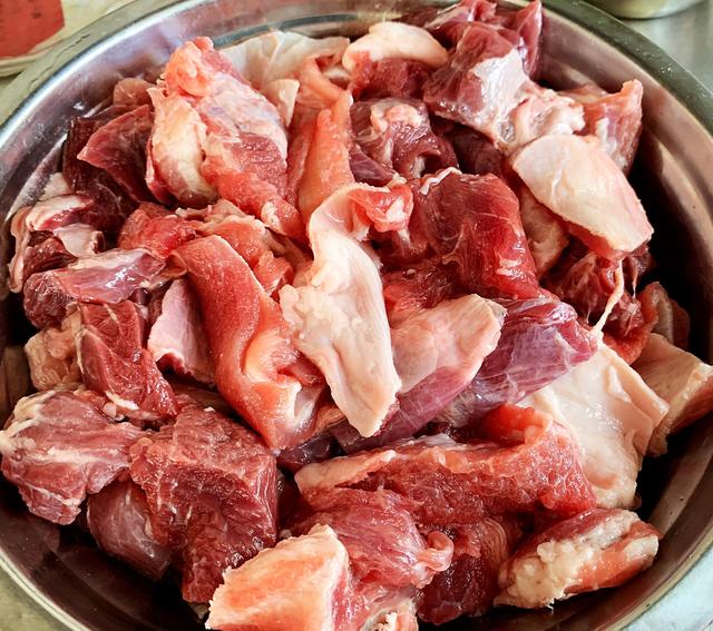 牛腩米粉的做法,牛腩米粉最正宗的做法