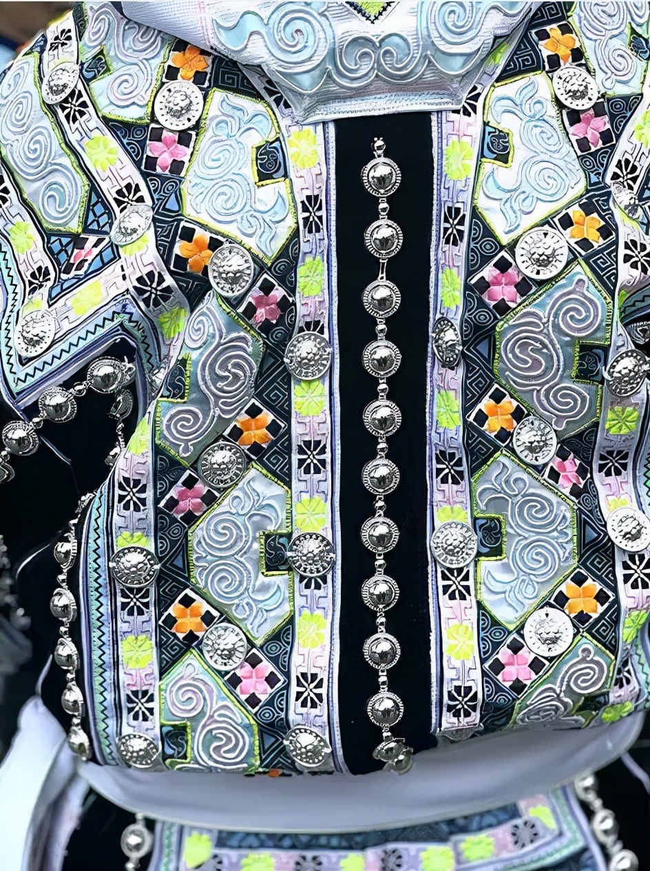 这对父母怎么想到的？把孩子十岁生日变成了学习的动力