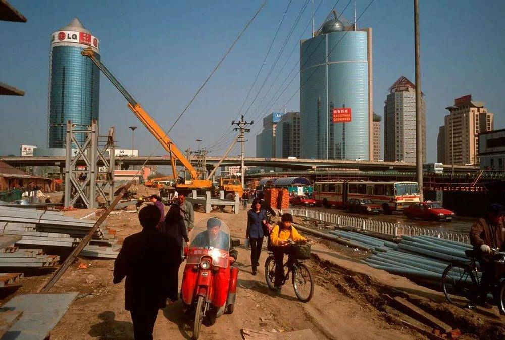 那个开放、捞金、激情的90时代，才仅仅过去了20年而已