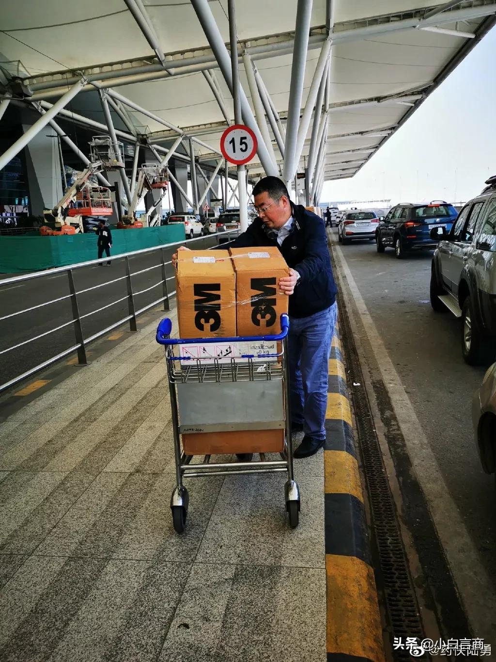 《我不是药神》原型陈勇自费去印度运回3000个口罩！你就是药神