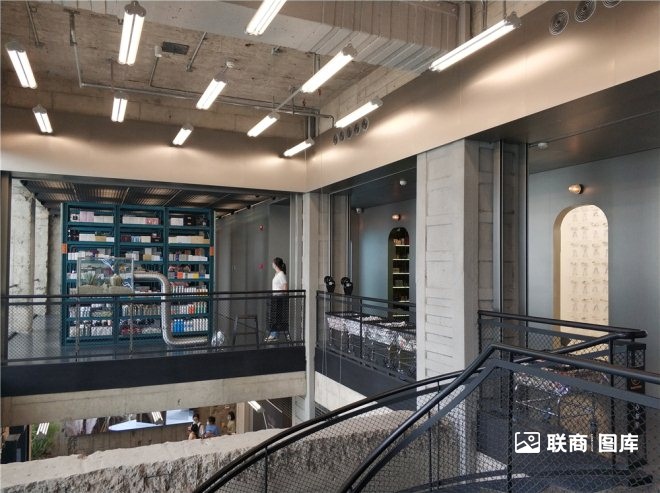 探访HARMAY北京三里屯店：美妆零售界闯入“搅局者”