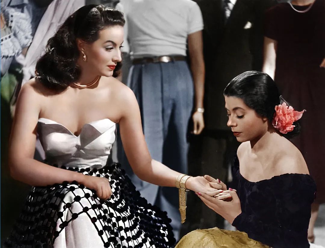 在西西里之外，她活成了墨西哥的美丽传说