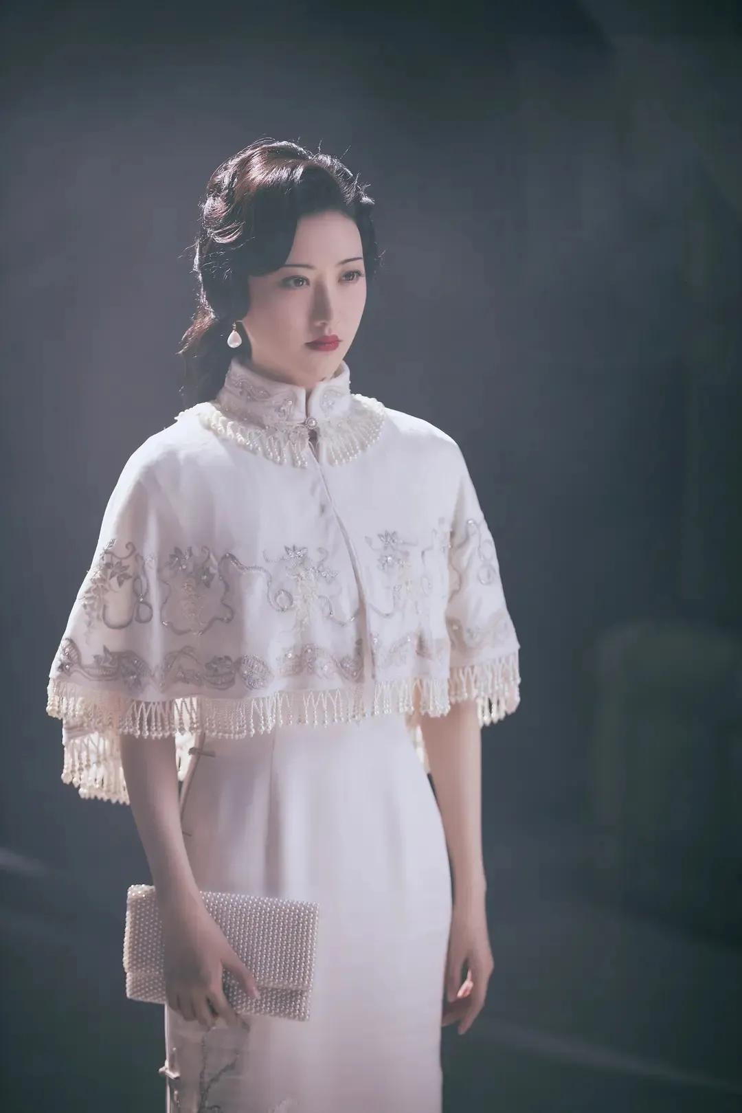 司藤的旗袍惊艳了外国人,司藤旗袍绝美混剪