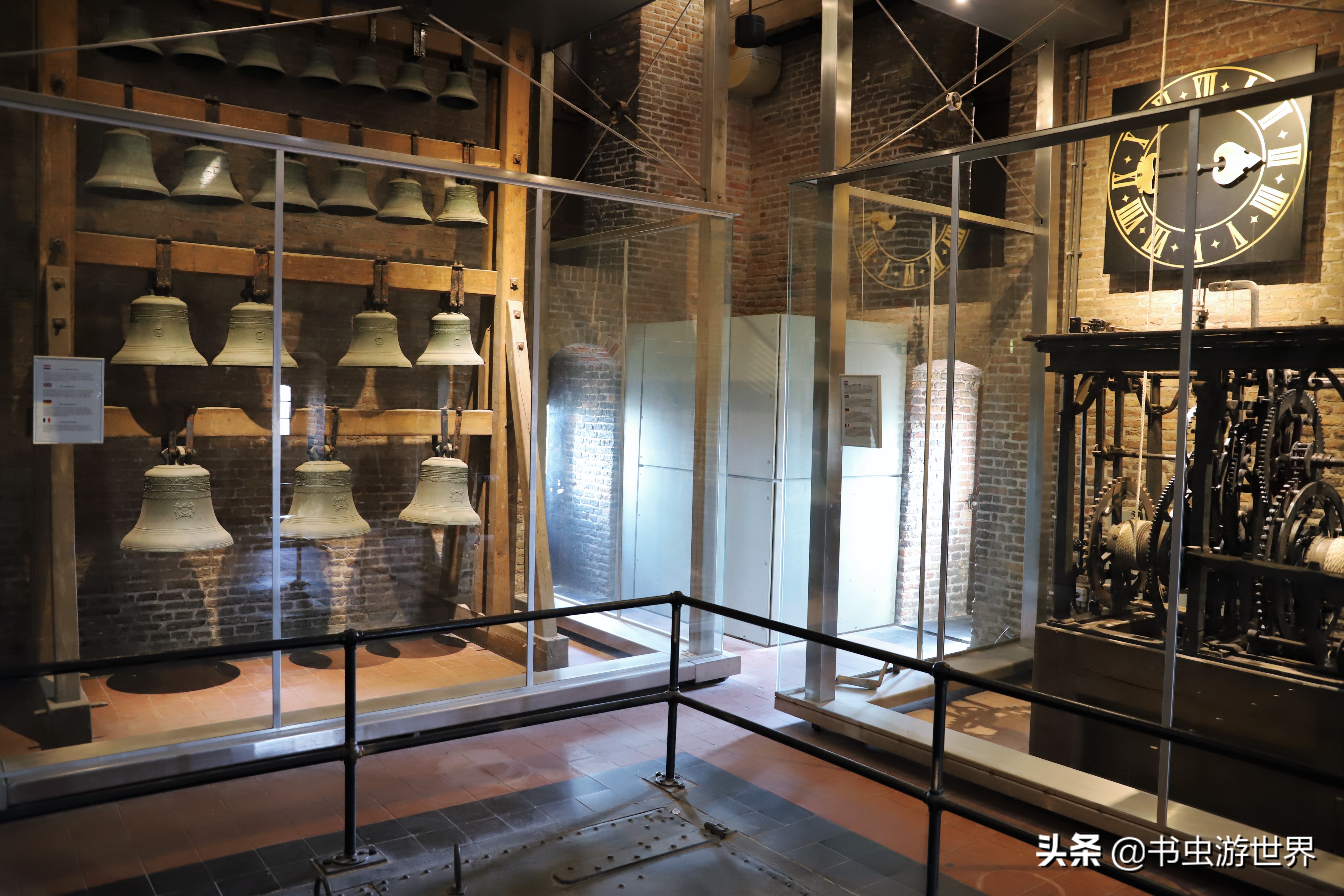 登上108米钟楼俯瞰13世纪古城，荷兰国父为何选择在这里安葬