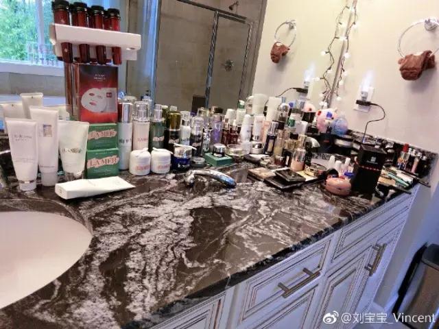 看完别人家的化妆台,可能买了假的化妆台