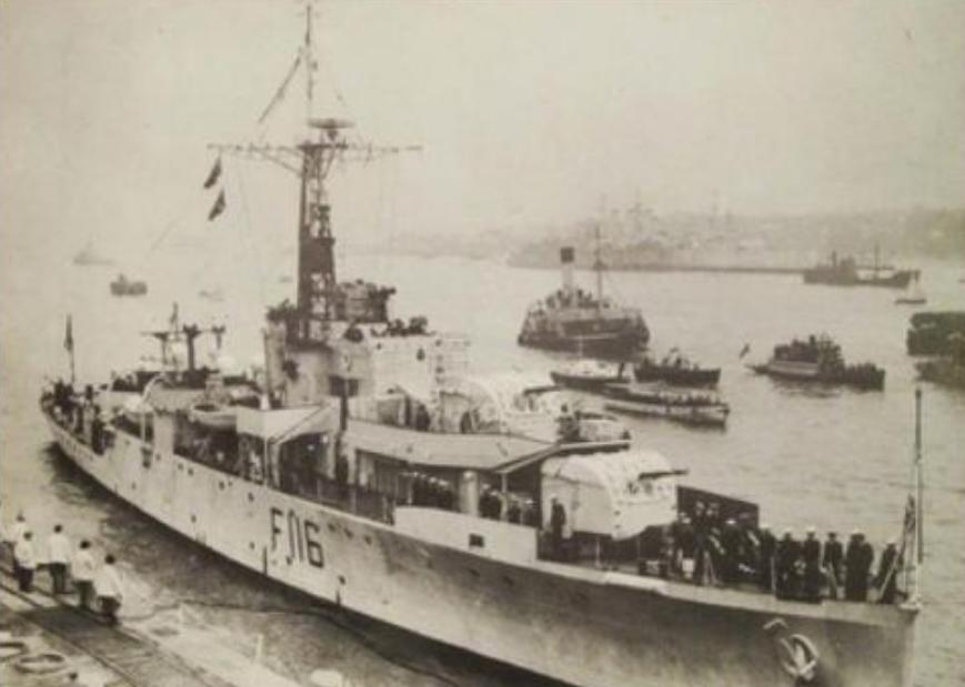 1949年，英国军舰驶入长江，粟裕犹豫是否炮击，毛主席：均可轰击