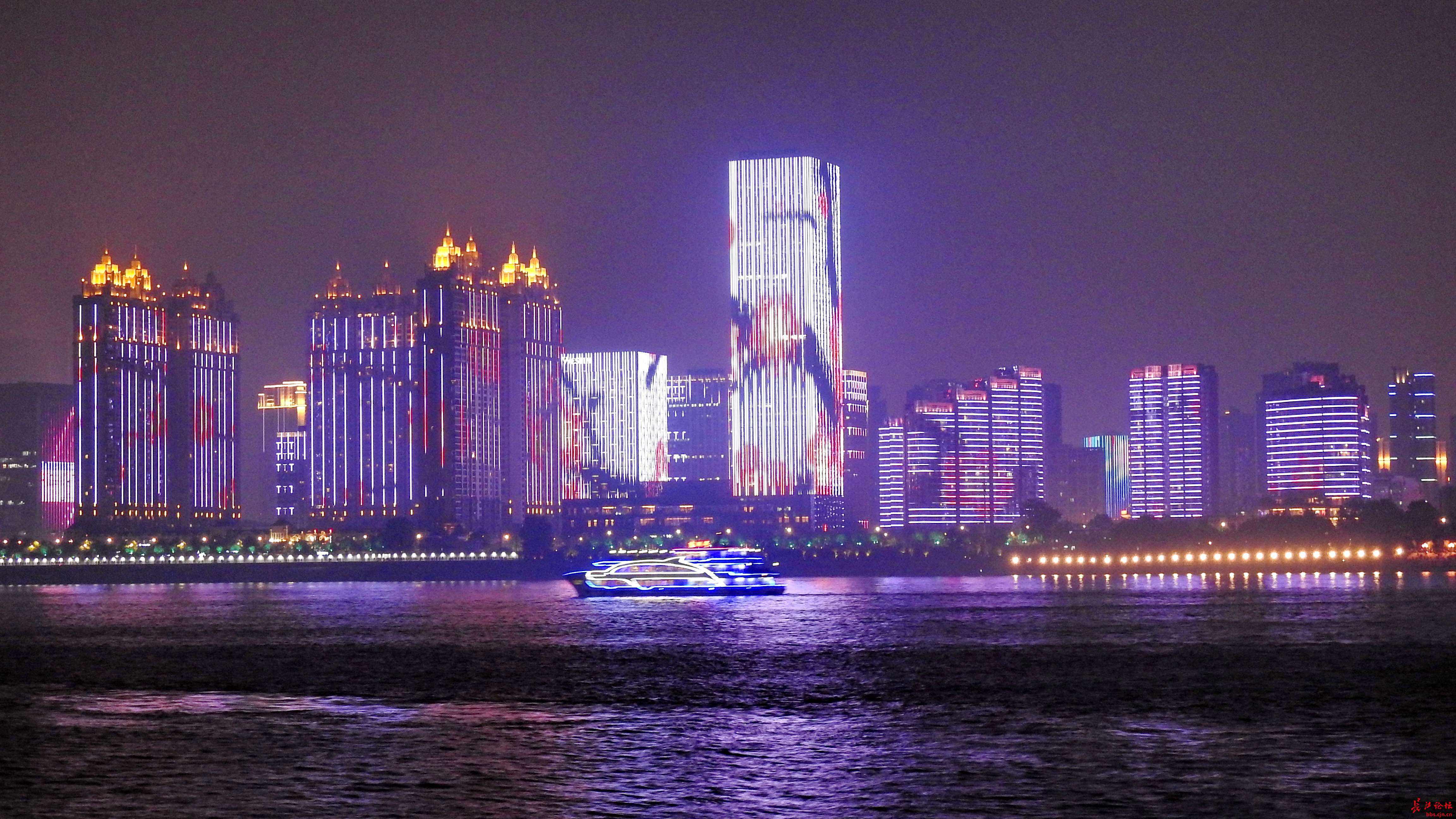 广州正宗避风塘炒蟹,正宗粤式避风塘炒蟹