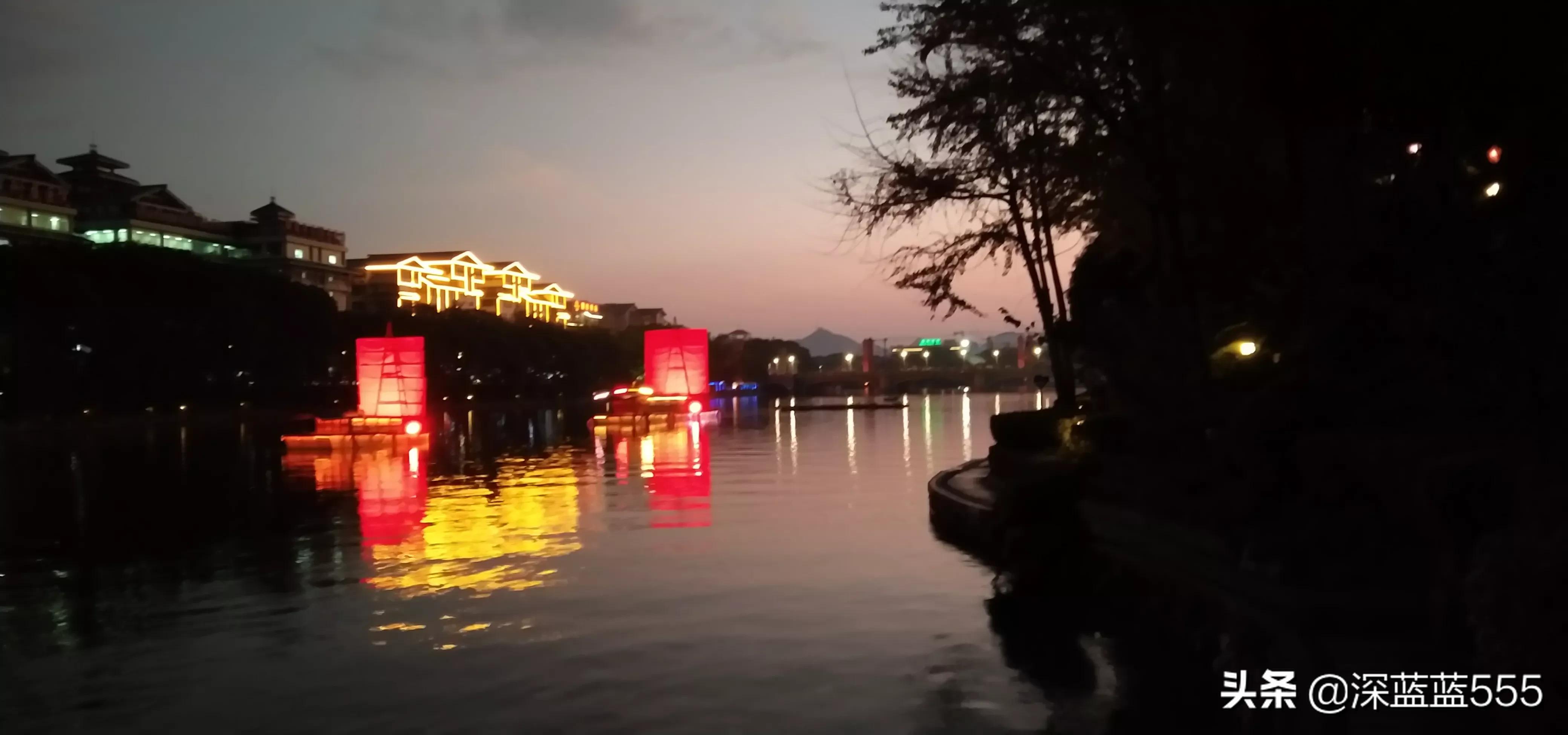 深蓝自由写又见桂林桂湖