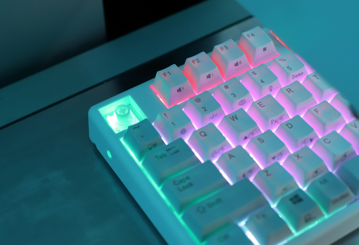 真正的静电容键盘,静电容键盘和机械键盘区别