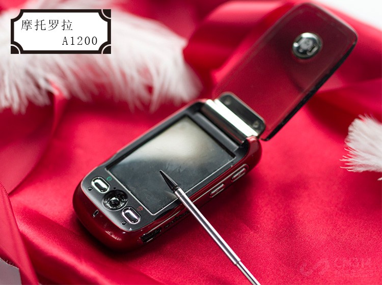 摩托罗拉razr1代2代区别,摩托罗拉razr5g