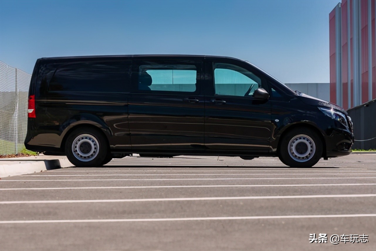 奔驰威霆2022款新车都有哪些改动,奔驰七座商务2021款威霆v级报价