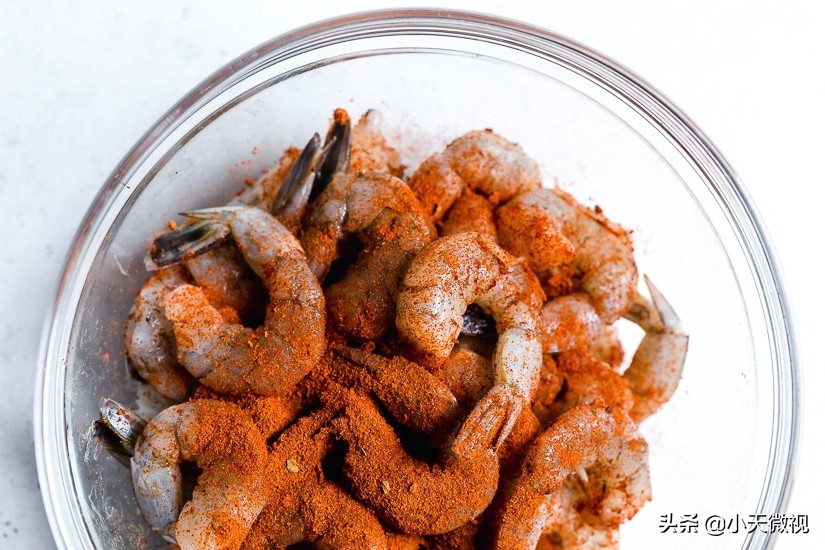 燃气灶台面太热怎么办,燃气灶做菜时面板很热