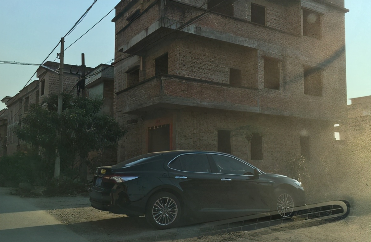 过年回老家开什么车原声,过年开豪车回农村第一视角