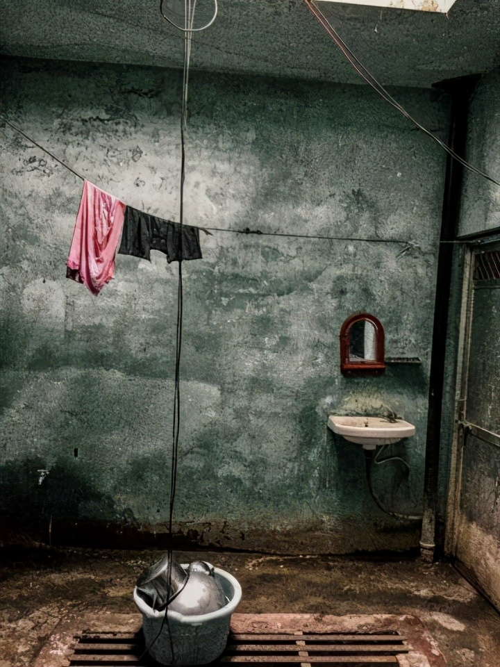 “年薪50万，还好意思叫中产？”：收入错觉，正在收割中产的口袋