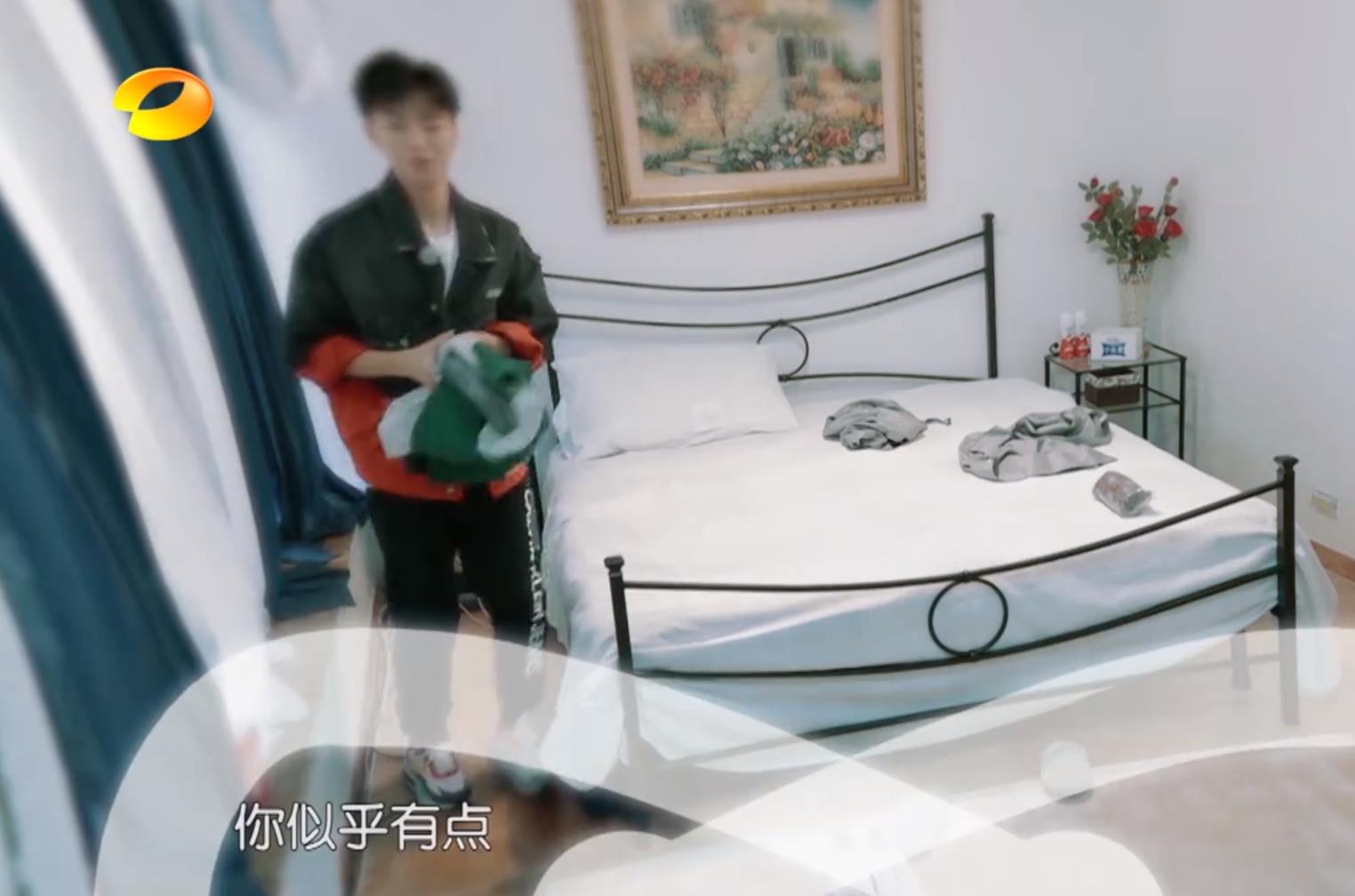 王俊凯中餐厅最帅合集,王俊凯中餐厅穿搭